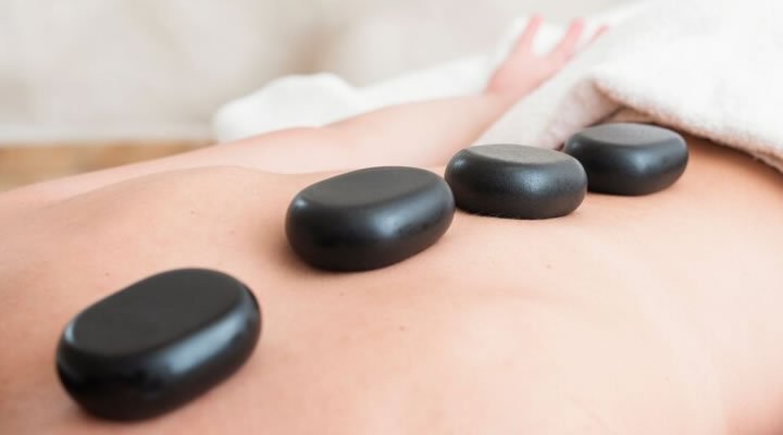Os diferentes tipos de massagem relaxante e seus efeitos terapêuticos 1